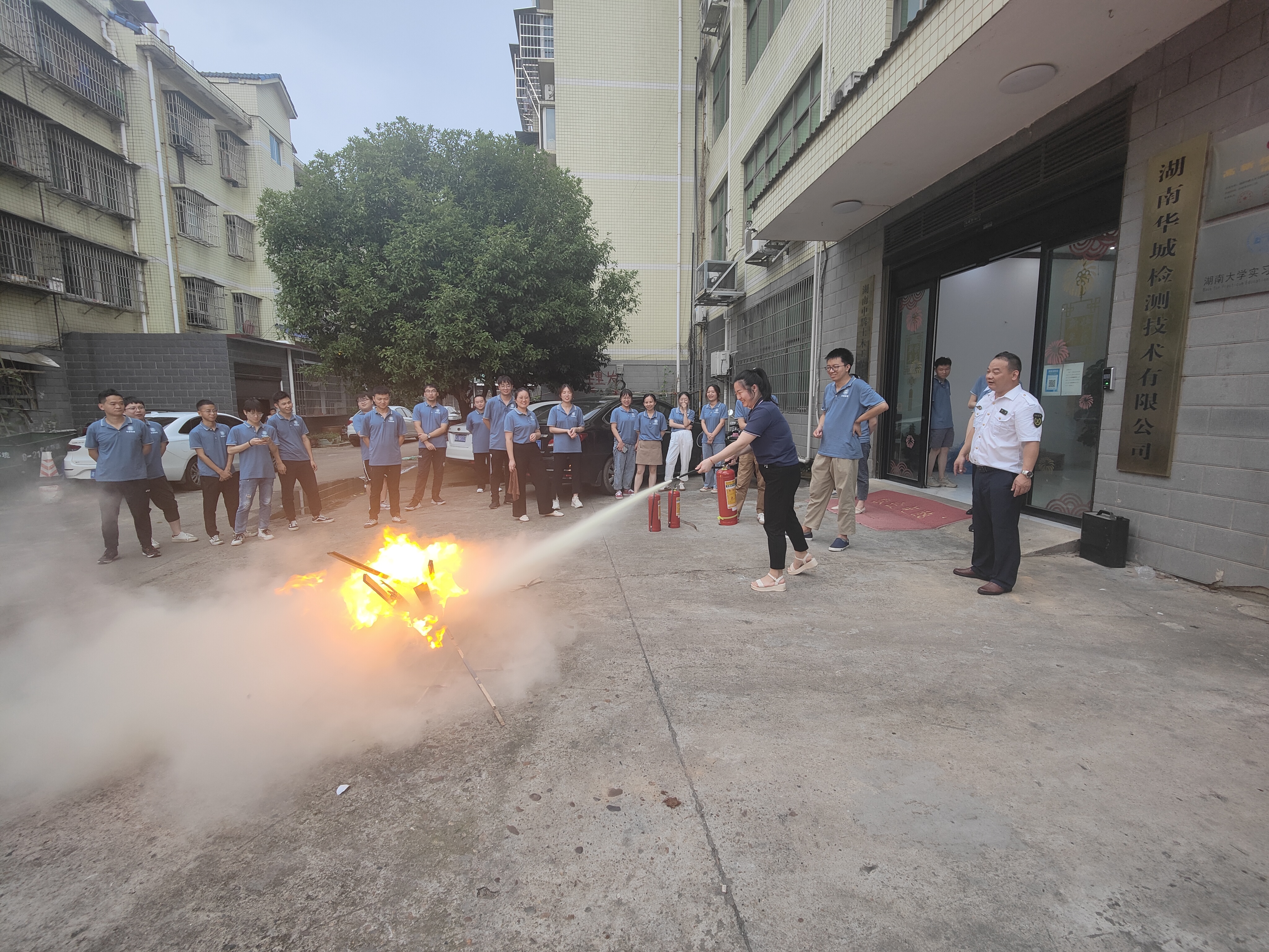 火災(zāi)無(wú)情，防火先行——由中騰結(jié)構(gòu)科技集團(tuán)聯(lián)合華城檢測(cè)公司工會(huì)共同開展